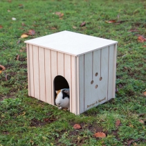 Small Pet Wooden Hide (Large - Flat Pack)