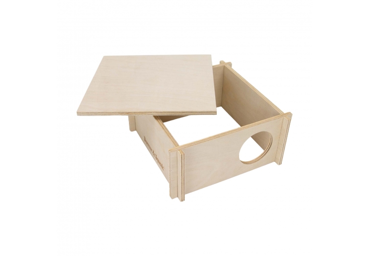 Small Pet Wooden Hide (Small - Flat Pack)